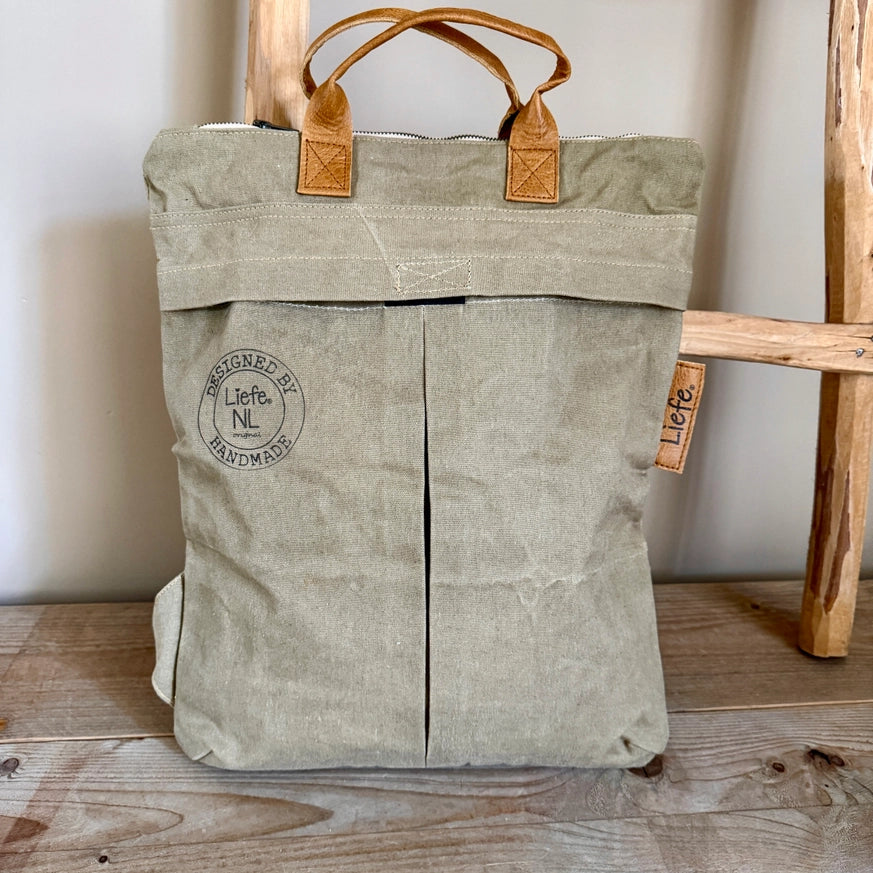 Recycelter Canvas Rucksack mit Leder details | Nachhaltige Tragetasche Eco Friendly | Großer Rucksack Unisex Upcycling | Liefe NL