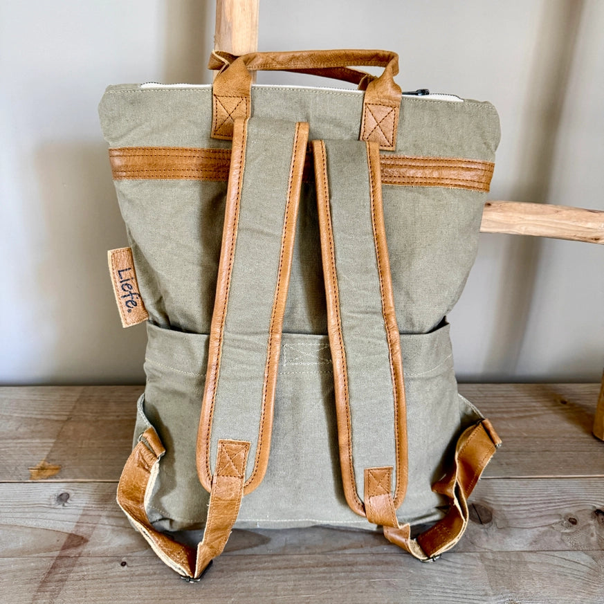 Recycelter Canvas Rucksack mit Leder details | Nachhaltige Tragetasche Eco Friendly | Großer Rucksack Unisex Upcycling | Liefe NL