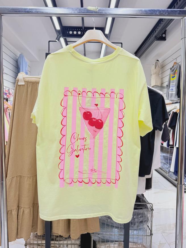 Galentine's Day Shirt Damen,Cheers Galentine T-Shirt Gelb,Oversized Curvy Fit Sommer T-Shirt,Cocktail Print Hinten,100% Baumwolle,Italien