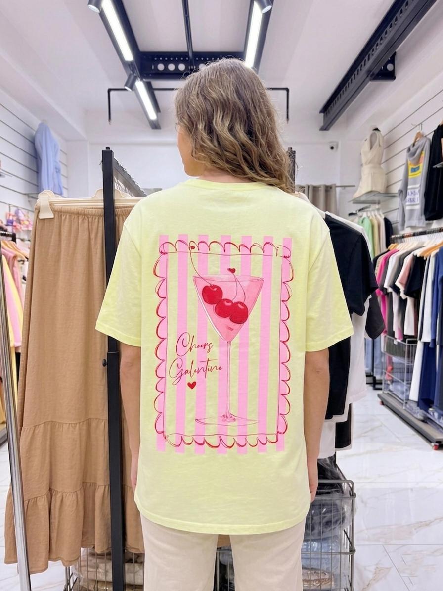 Galentine's Day Shirt Damen,Cheers Galentine T-Shirt Gelb,Oversized Curvy Fit Sommer T-Shirt,Cocktail Print Hinten,100% Baumwolle,Italien
